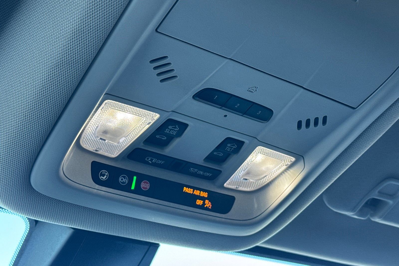 Used 2023 GMC Acadia Denali w/ Black Diamond Edition image 24