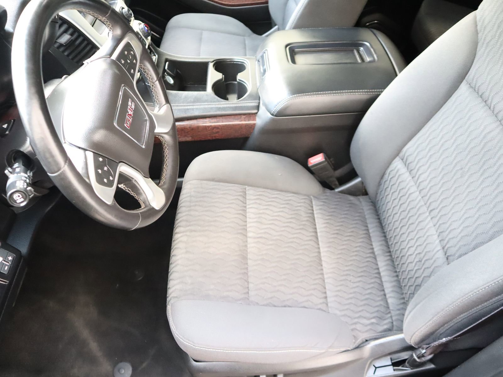 Used 2016 GMC Yukon XL SLE w/ HD Trailering Package image 23