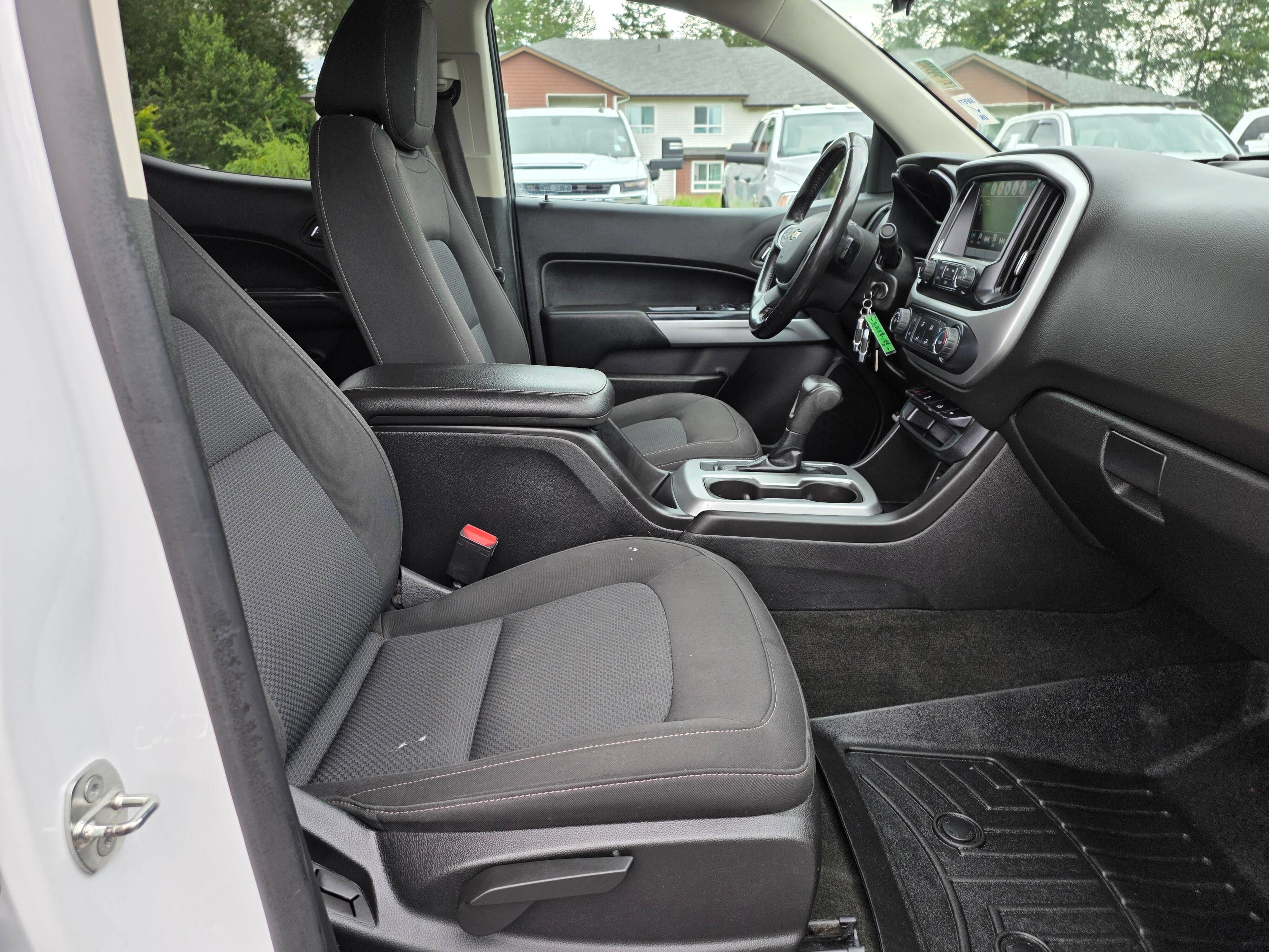 Used 2018 Chevrolet Colorado LT AWD/4WD image 26