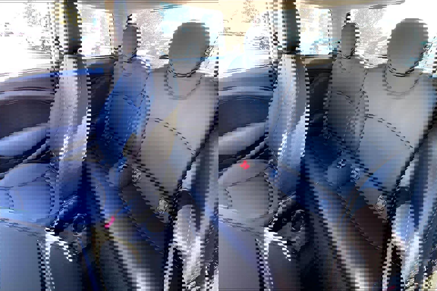 Used 2012 MINI Cooper Hardtop image 16