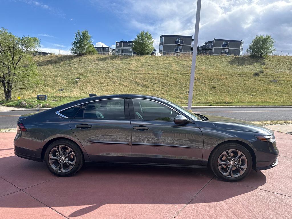 Used 2023 Honda Accord EX image 8