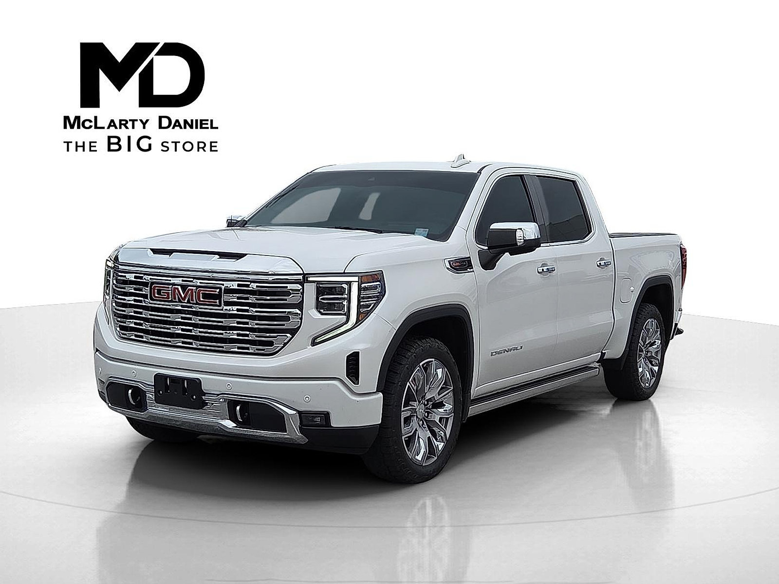 Certified 2024 GMC Sierra 1500 Denali w/ Denali Reserve Package AWD/4WD image 2