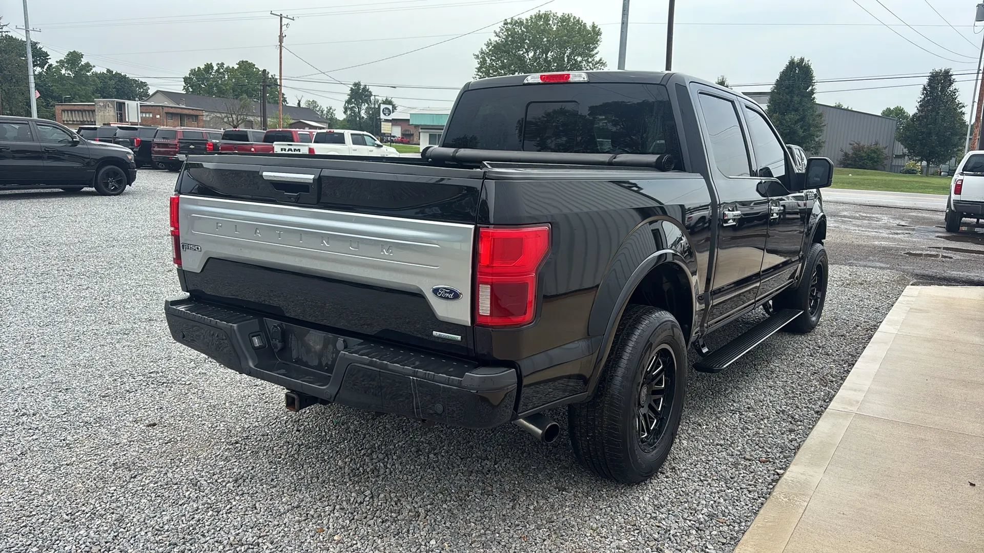 Used 2019 Ford F150 Platinum w/ Technology Package AWD/4WD image 9