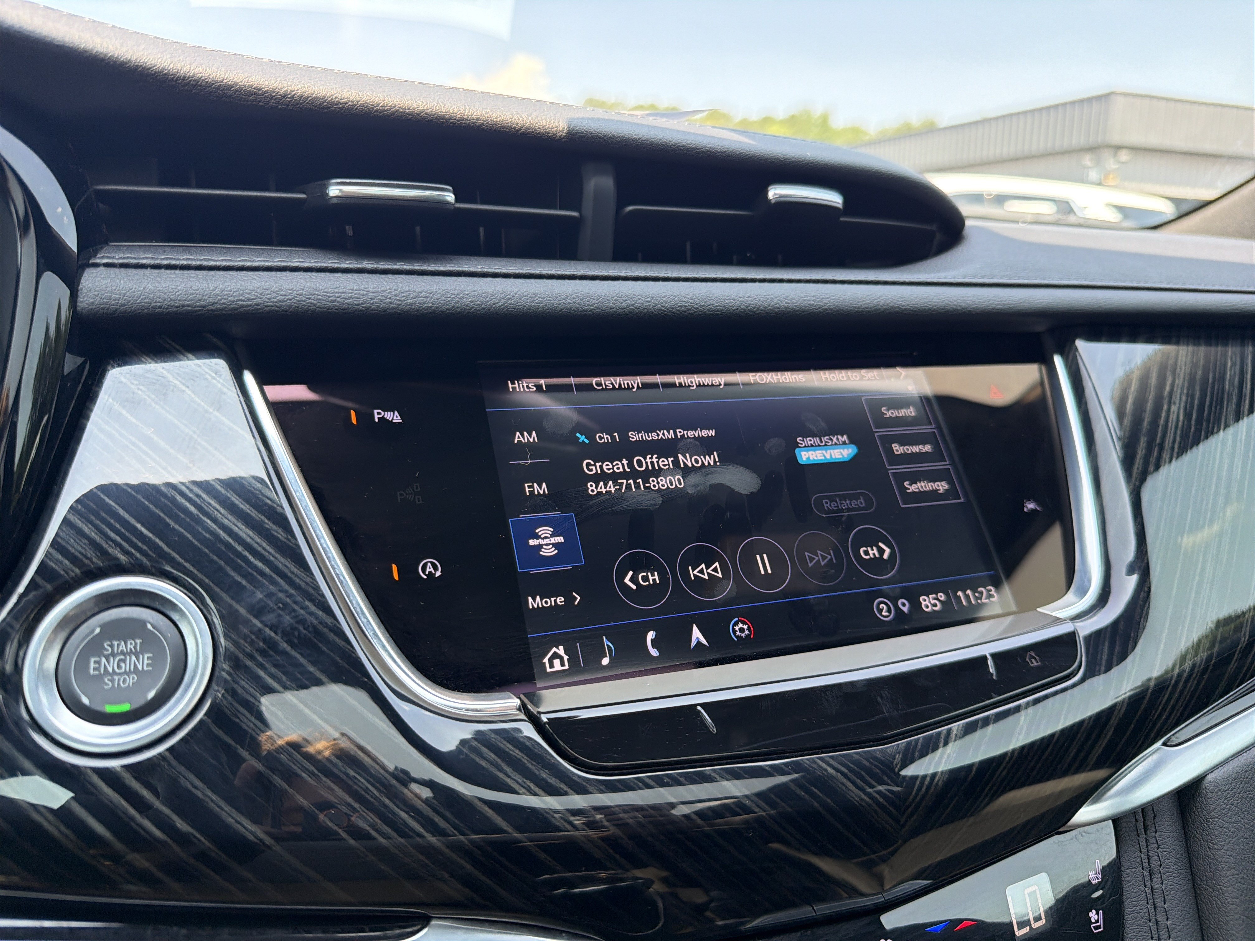 Certified 2025 Cadillac XT6 Premium Luxury FWD image 25