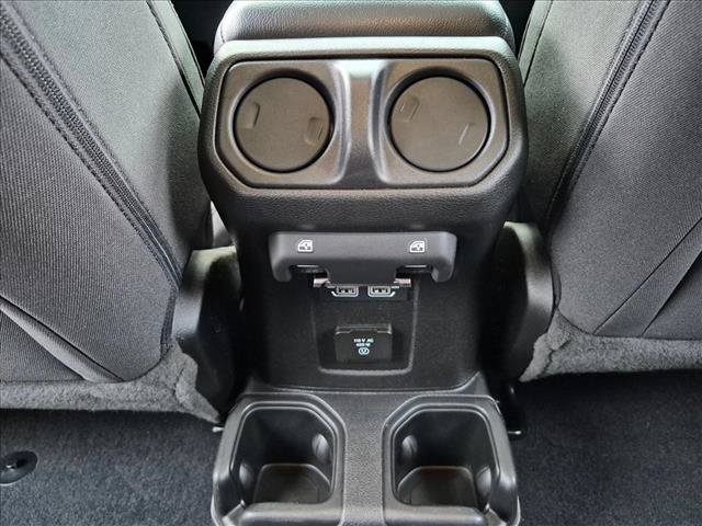 Used 2023 Jeep Gladiator Sport AWD/4WD image 16