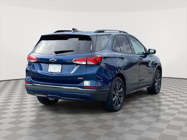 Used 2022 Chevrolet Equinox RS w/ LPO, Floor Liner Package image 5