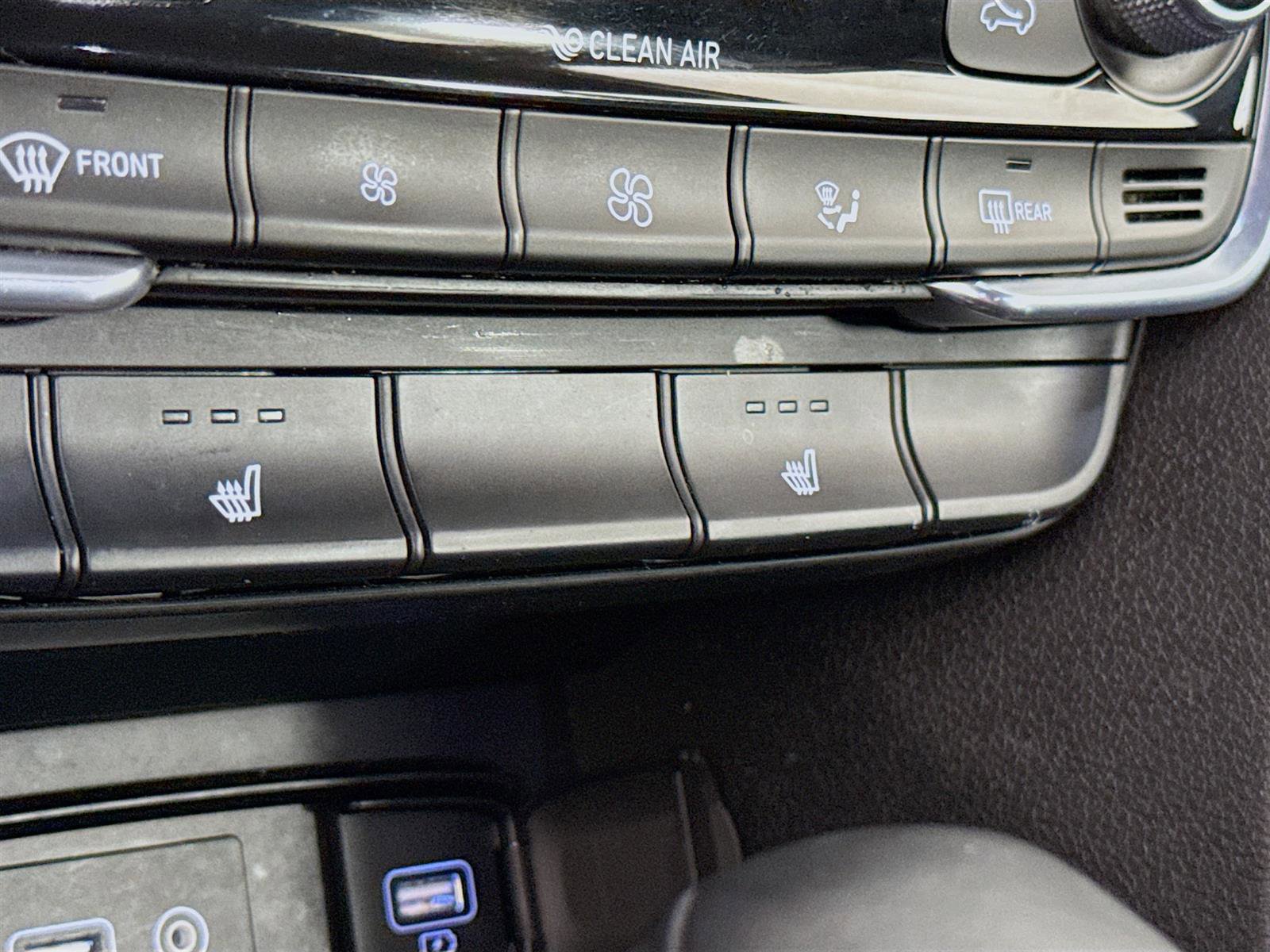 Used 2019 Hyundai Santa Fe Limited image 21