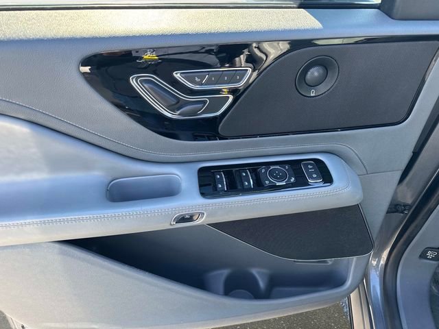 Used 2021 Lincoln Aviator Grand Touring w/ Elements Package Plus image 17