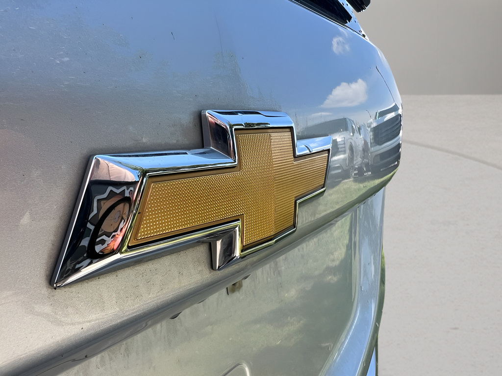 Used 2019 Chevrolet Equinox LT w/ Driver Convenience Package FWD image 13