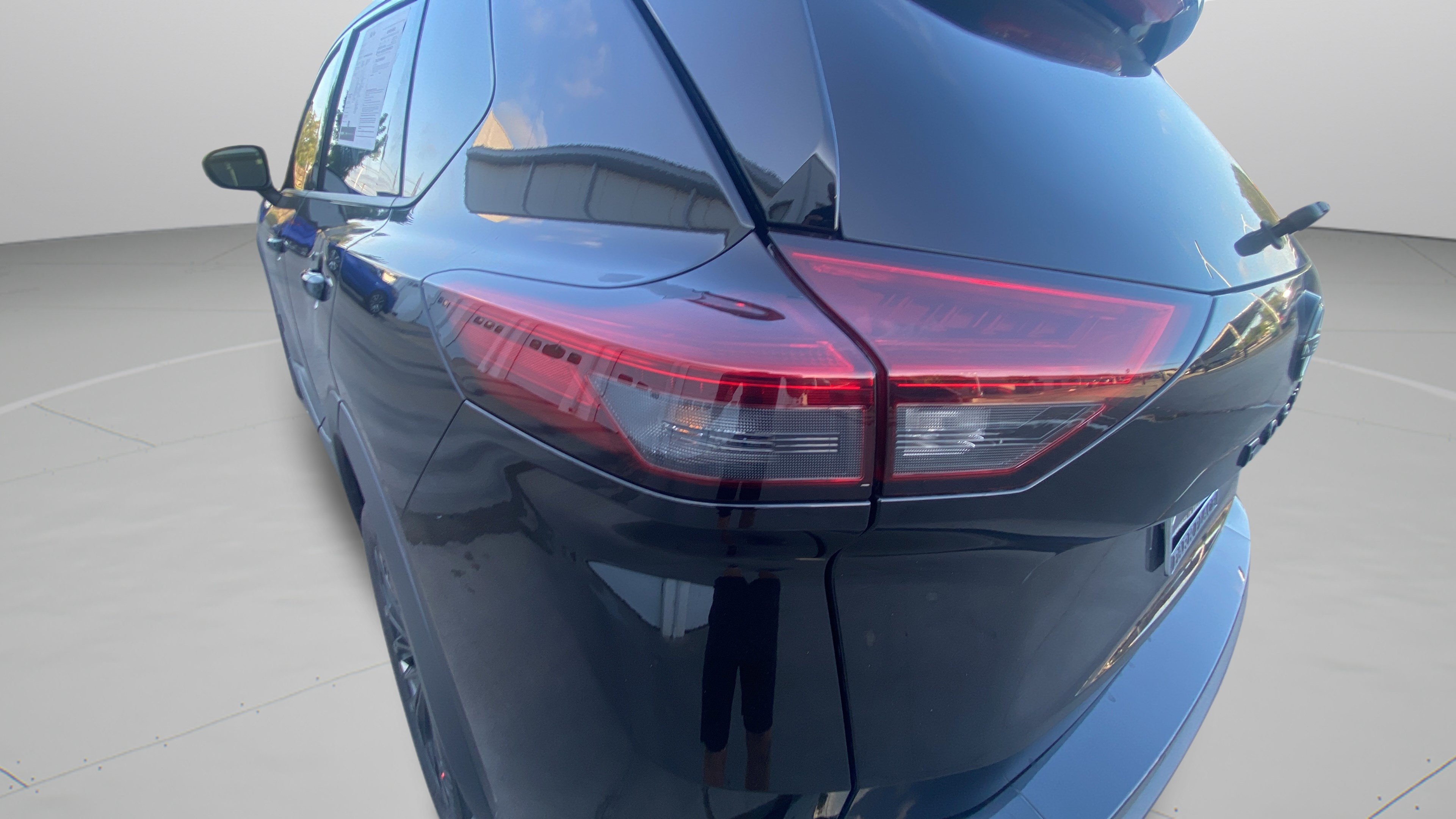 Used 2026 Nissan Rogue Dark Armor FWD image 29