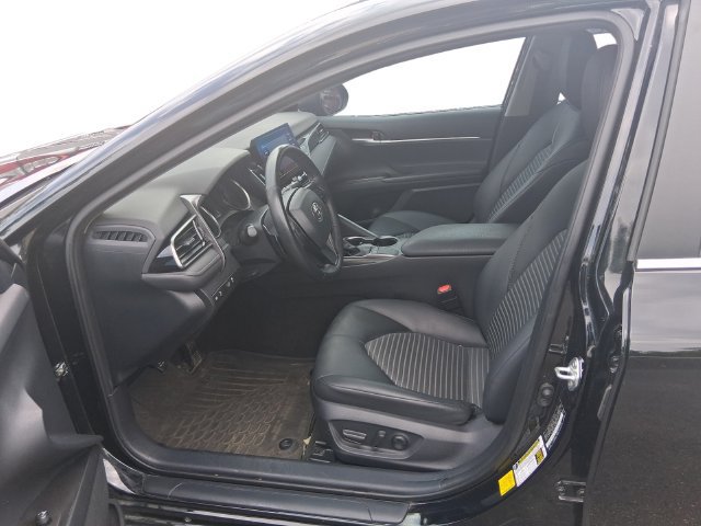 Used 2023 Toyota Camry SE FWD image 10