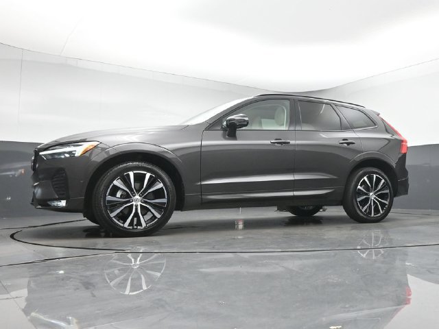 Used 2024 Volvo XC60 B5 Plus w/ Protection Package Premier AWD/4WD image 38