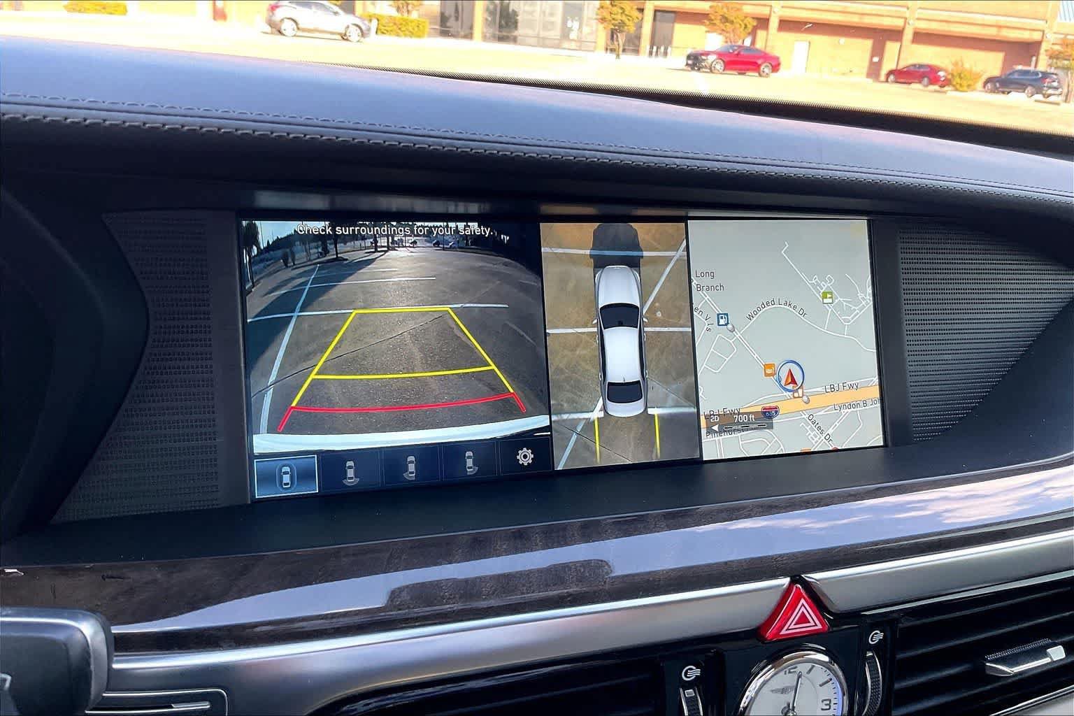 Used 2018 Genesis G90 3.3T Premium RWD image 25