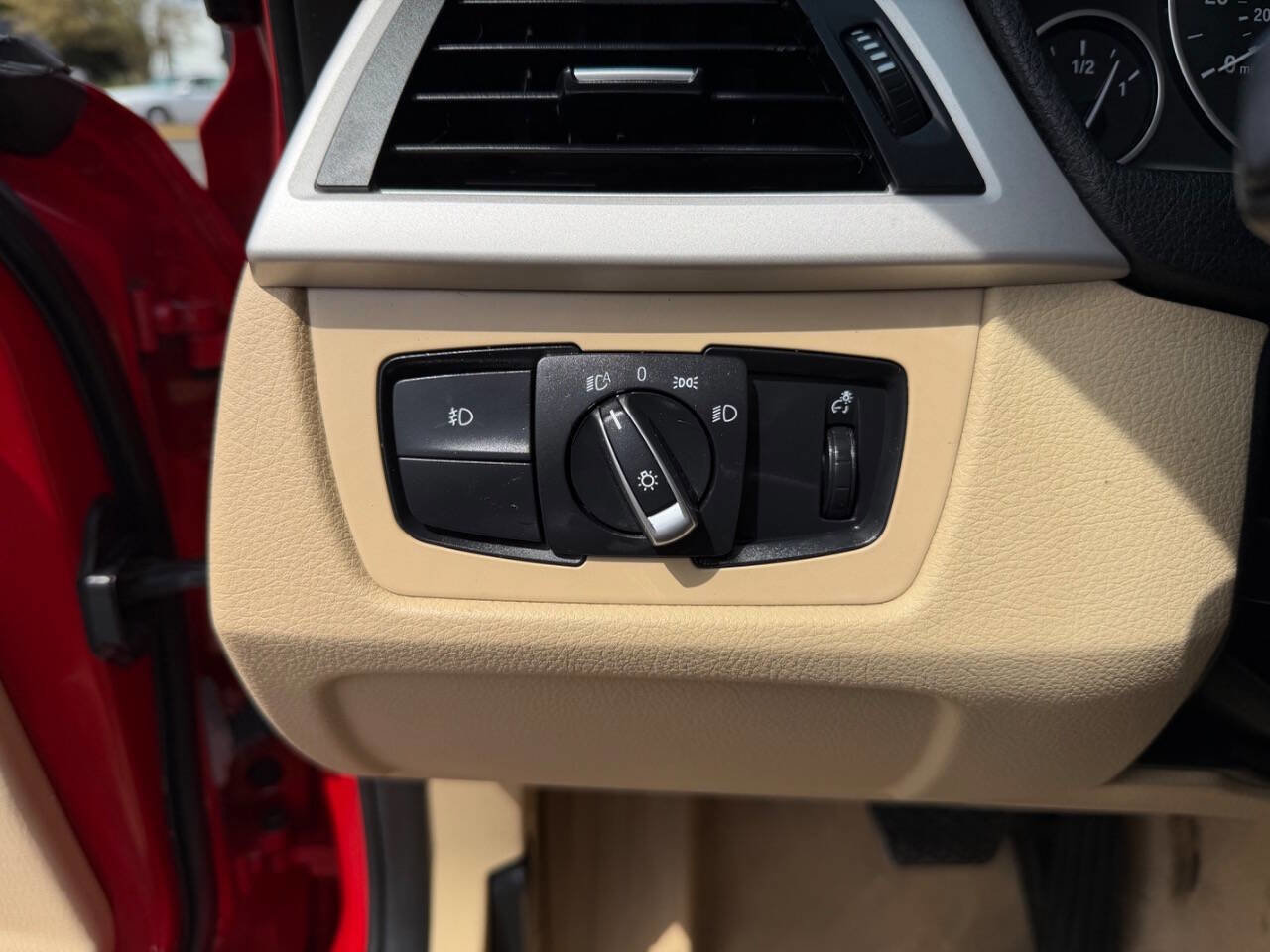 Used 2014 BMW 320i Sedan RWD image 39