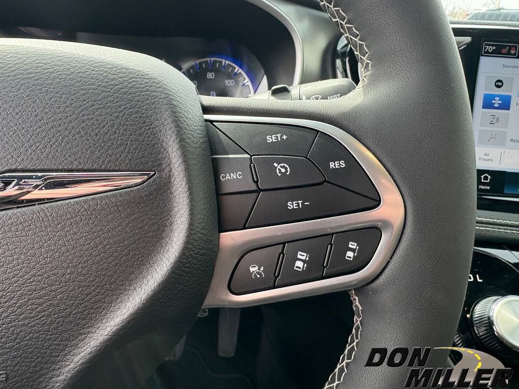 New 2026 Chrysler Pacifica Select image 18