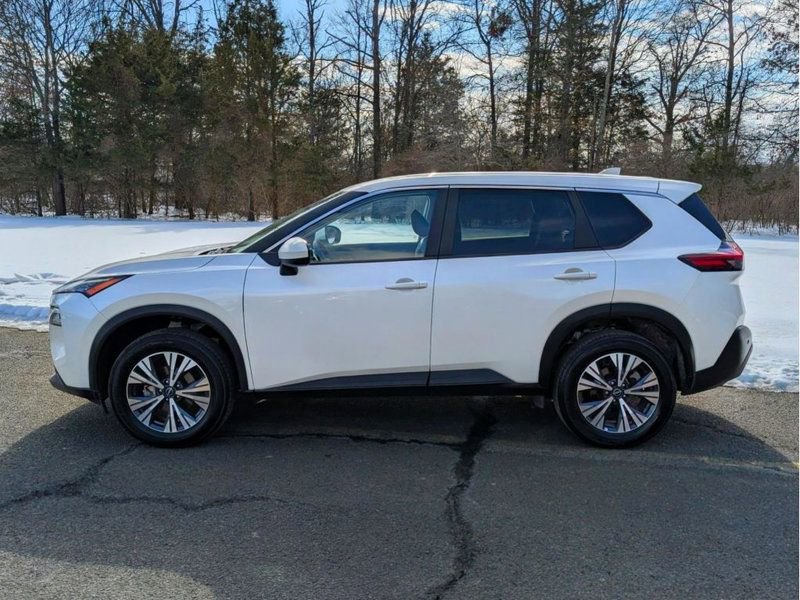 Used 2023 Nissan Rogue SV AWD/4WD image 9
