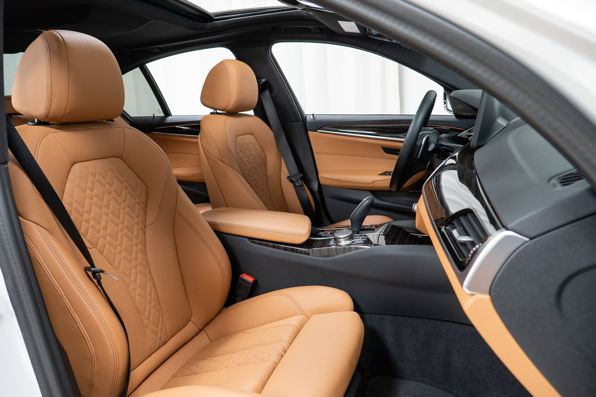 Certified 2023 BMW 530i xDrive w/ Premium Package image 22