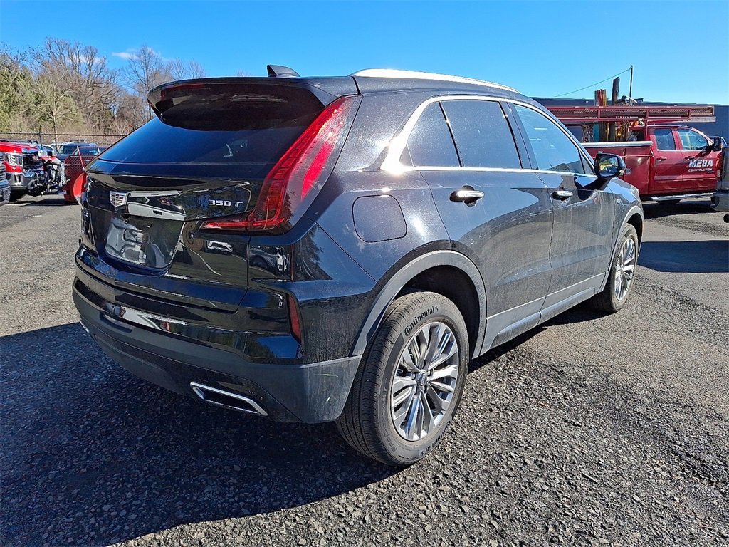 Certified 2024 Cadillac XT4 Premium Luxury image 6