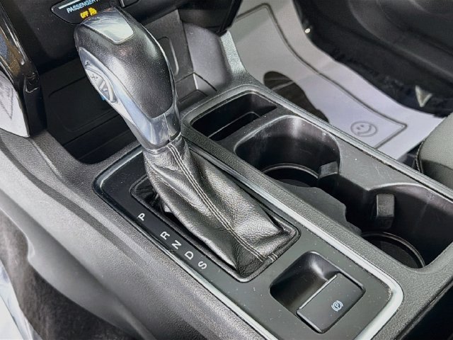 Used 2019 Ford Escape Titanium AWD/4WD image 17