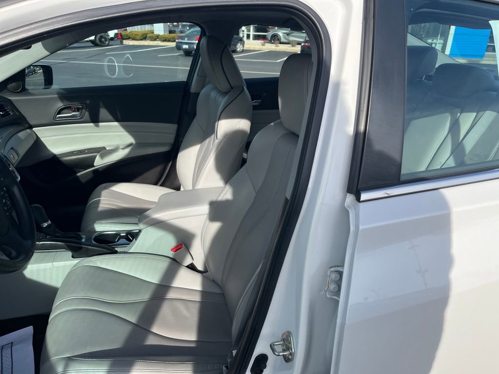 Used 2019 Acura ILX Premium Package image 20