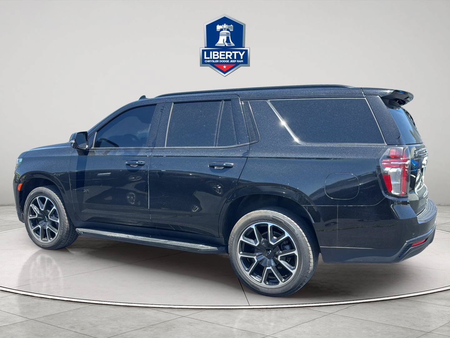 Used 2023 Chevrolet Tahoe RST w/ Luxury Package AWD/4WD image 6