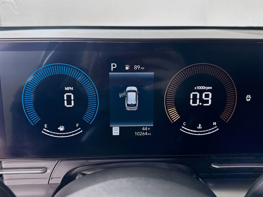 Used 2025 Hyundai Kona SEL image 24