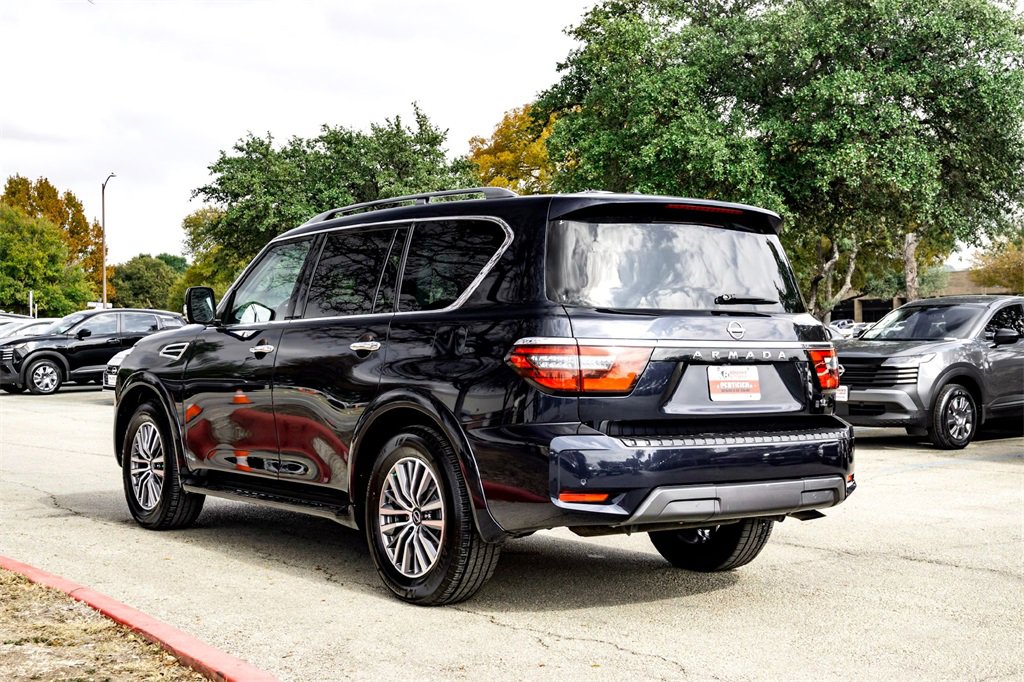 Used 2023 Nissan Armada SL w/ Captain's Chairs Package image 7