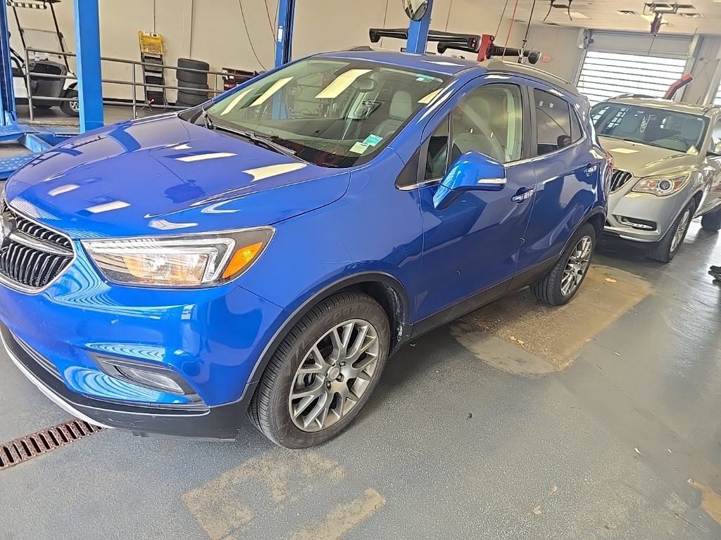 Used 2018 Buick Encore Sport Touring FWD image 2