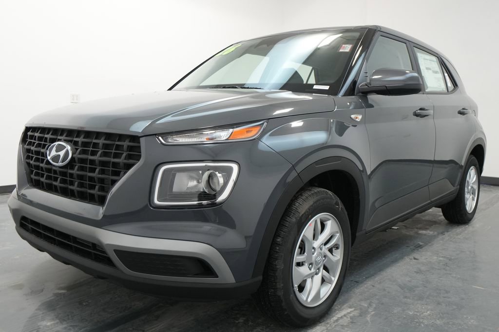 New 2026 Hyundai Venue SE image 3