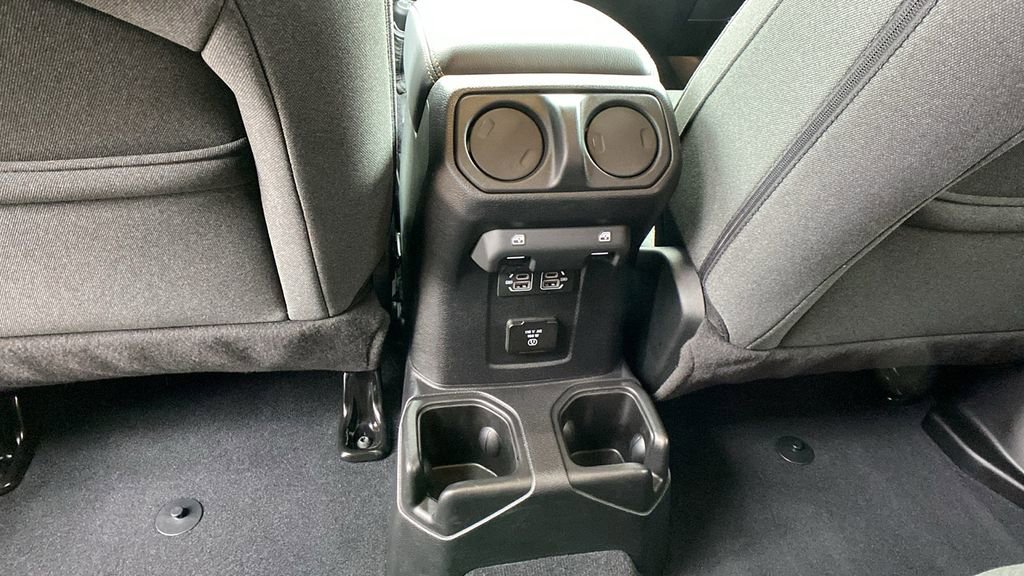 Used 2024 Jeep Wrangler Sahara w/ Safety Group image 27
