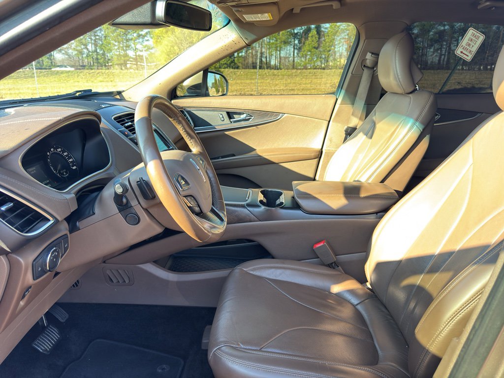 Used 2018 Lincoln MKX Reserve w/ Driver Assistance Package image 10