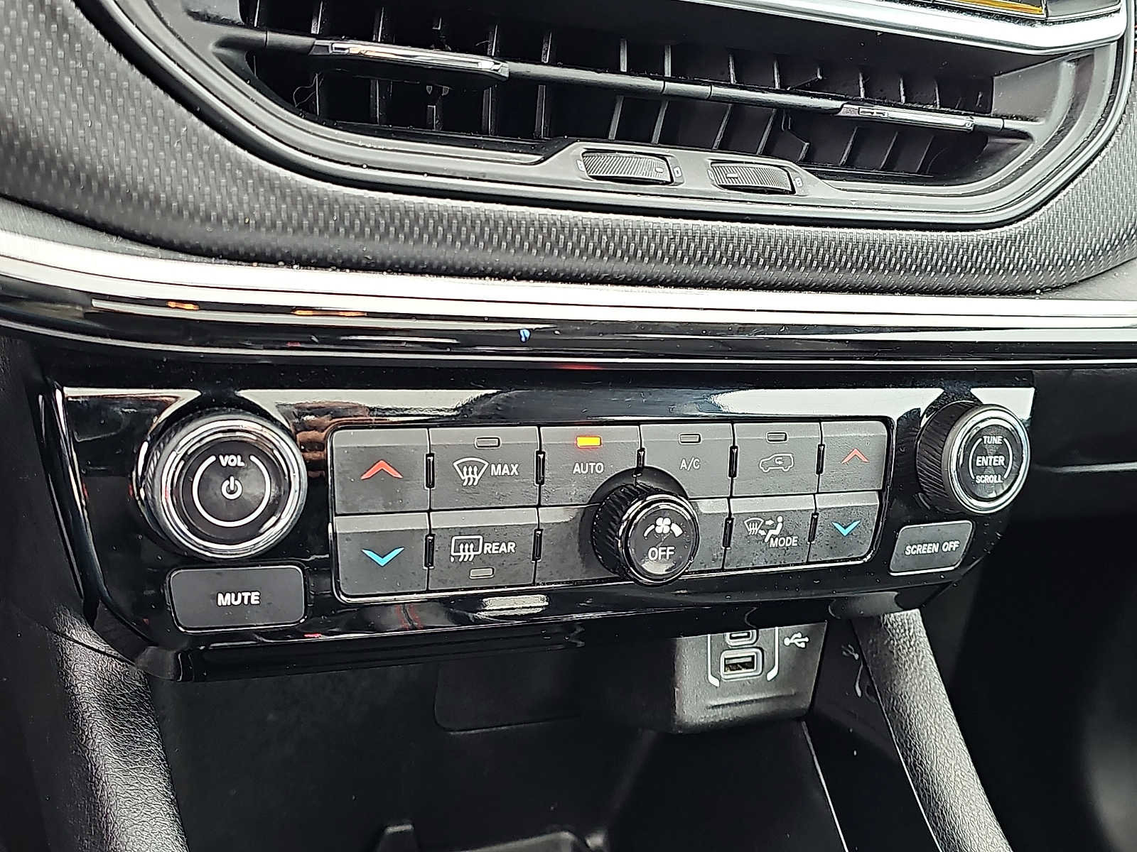 Used 2022 Jeep Compass Trailhawk w/ Sun and Sound Group image 17