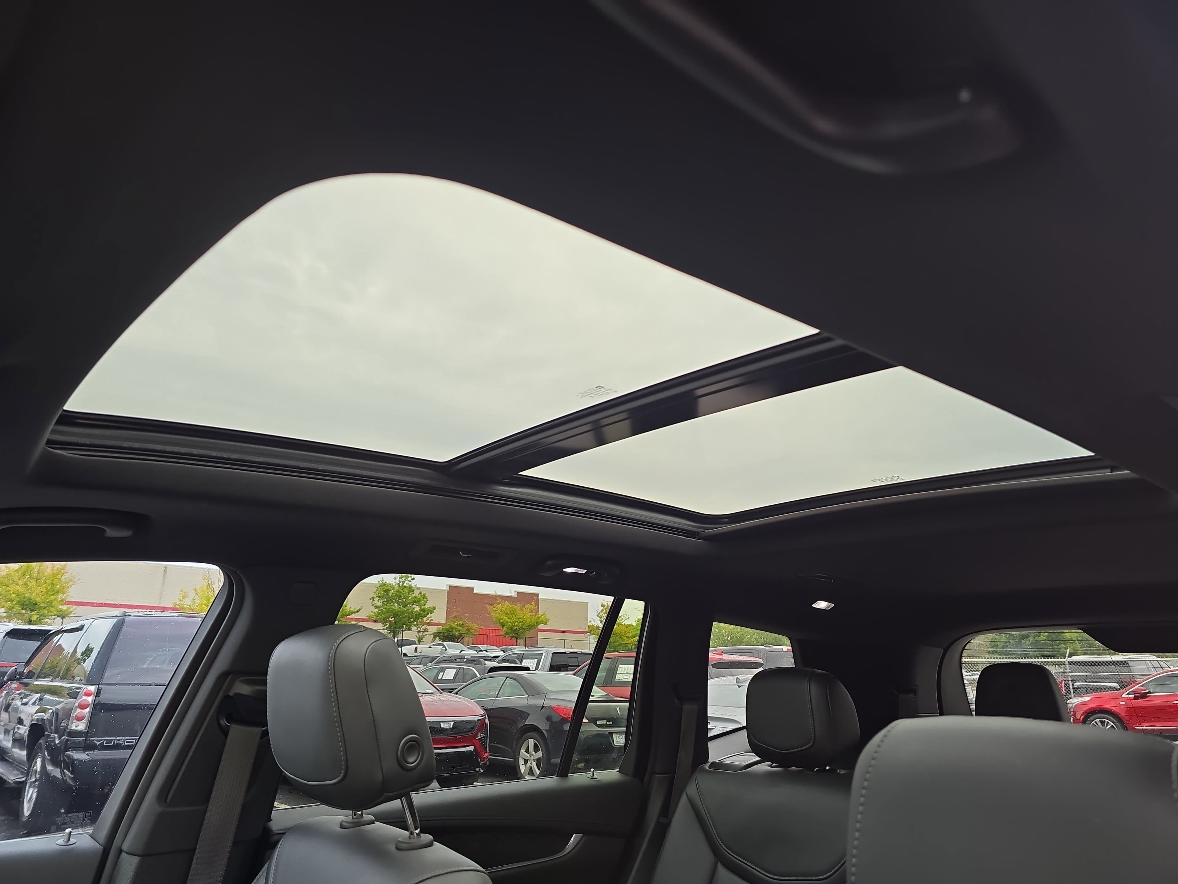 Used 2020 Cadillac XT6 Premium Luxury FWD image 29