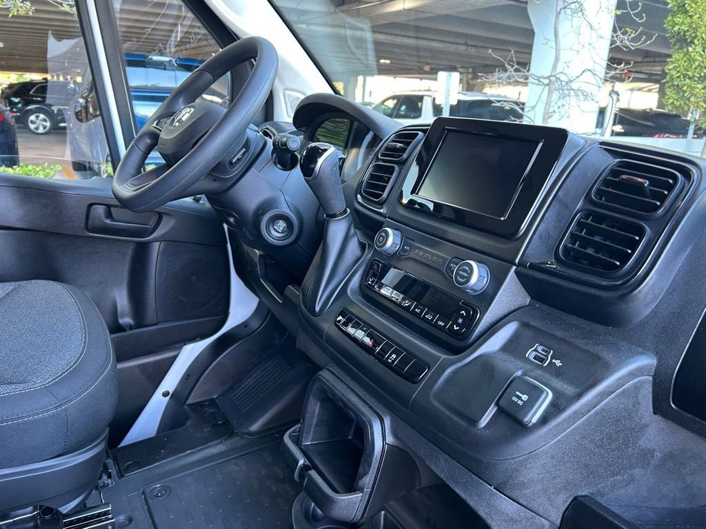 Used 2025 RAM ProMaster 3500 w/ Convenience Group FWD image 33