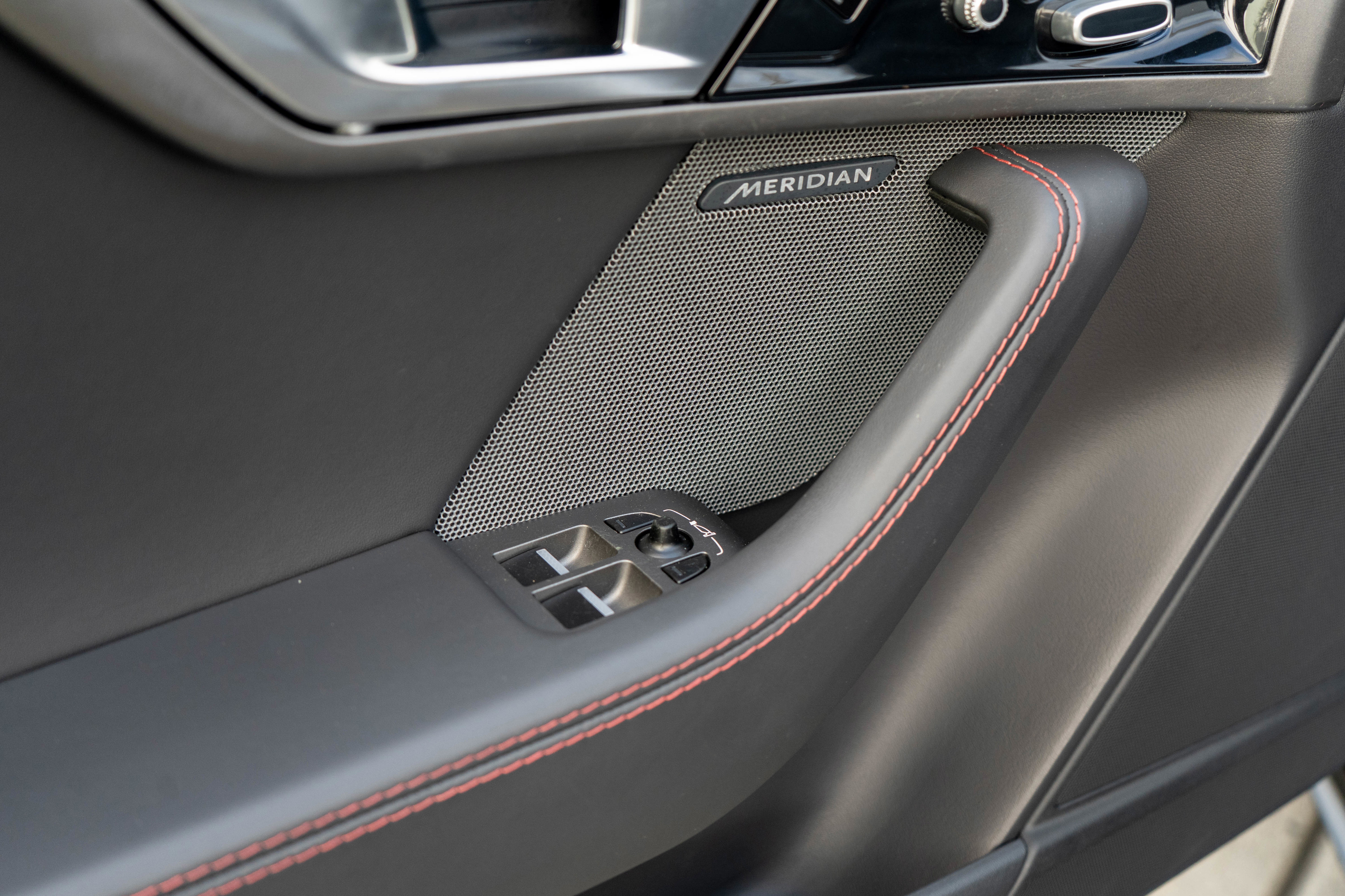 Used 2014 Jaguar F-TYPE S RWD image 13