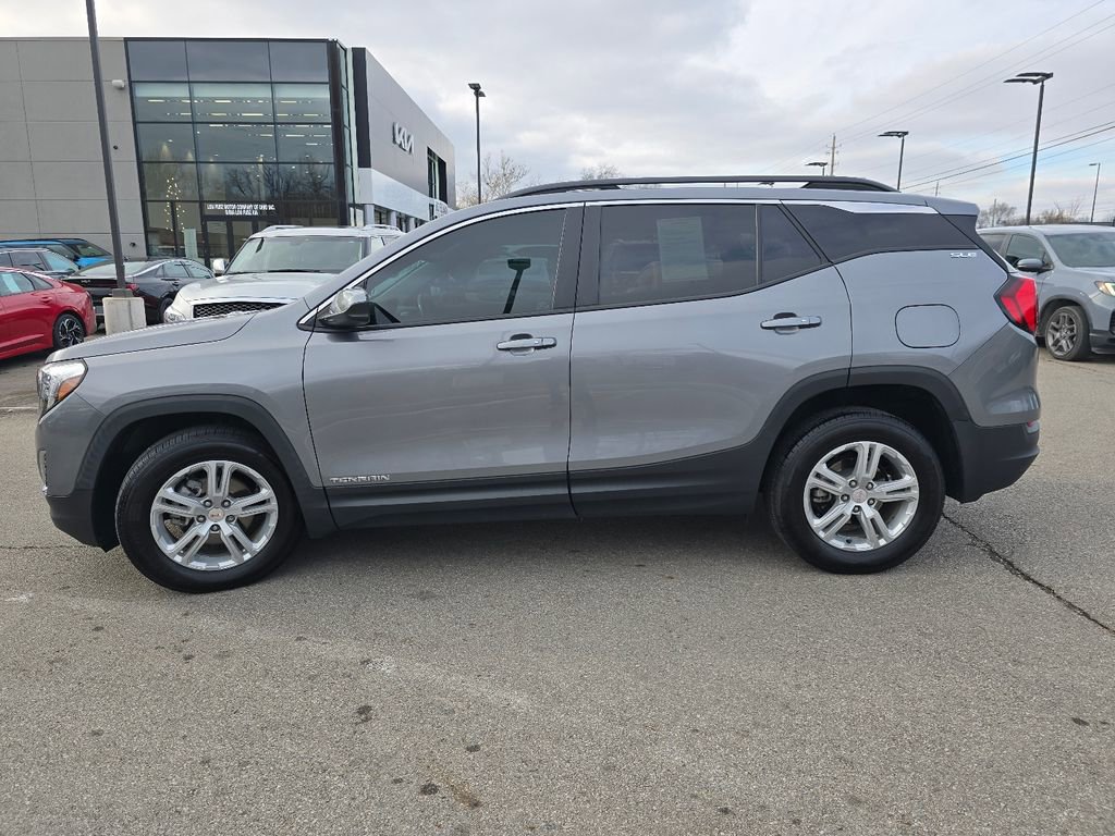 Used 2021 GMC Terrain SLE w/ Driver Convenience Package image 15