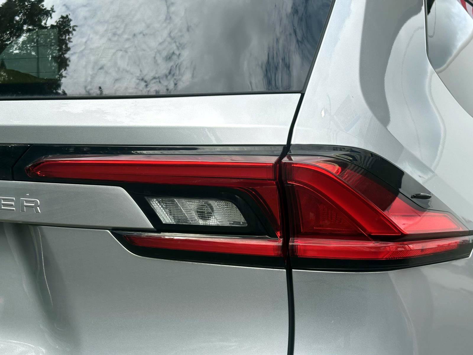Used 2024 Toyota Grand Highlander AWD Hybrid image 9