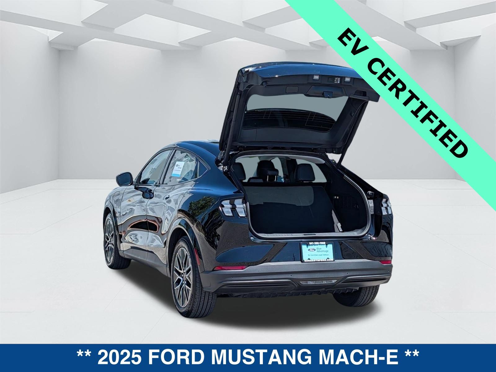 Certified 2025 Ford Mustang Mach-E Premium image 13