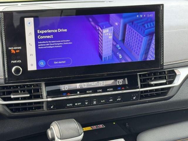 Certified 2025 Toyota Sienna XLE Woodland Edition AWD/4WD image 15