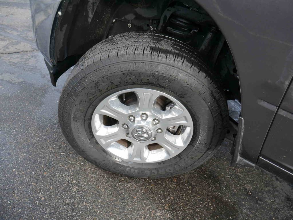 Certified 2025 RAM 3500 Big Horn image 12