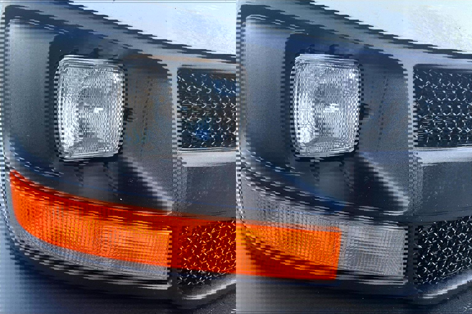 Used 2017 Chevrolet Express 3500 image 23