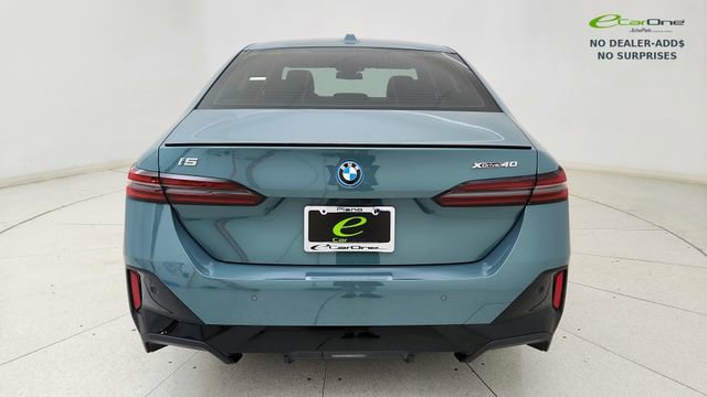 Used 2026 BMW i5 eDrive40 image 5