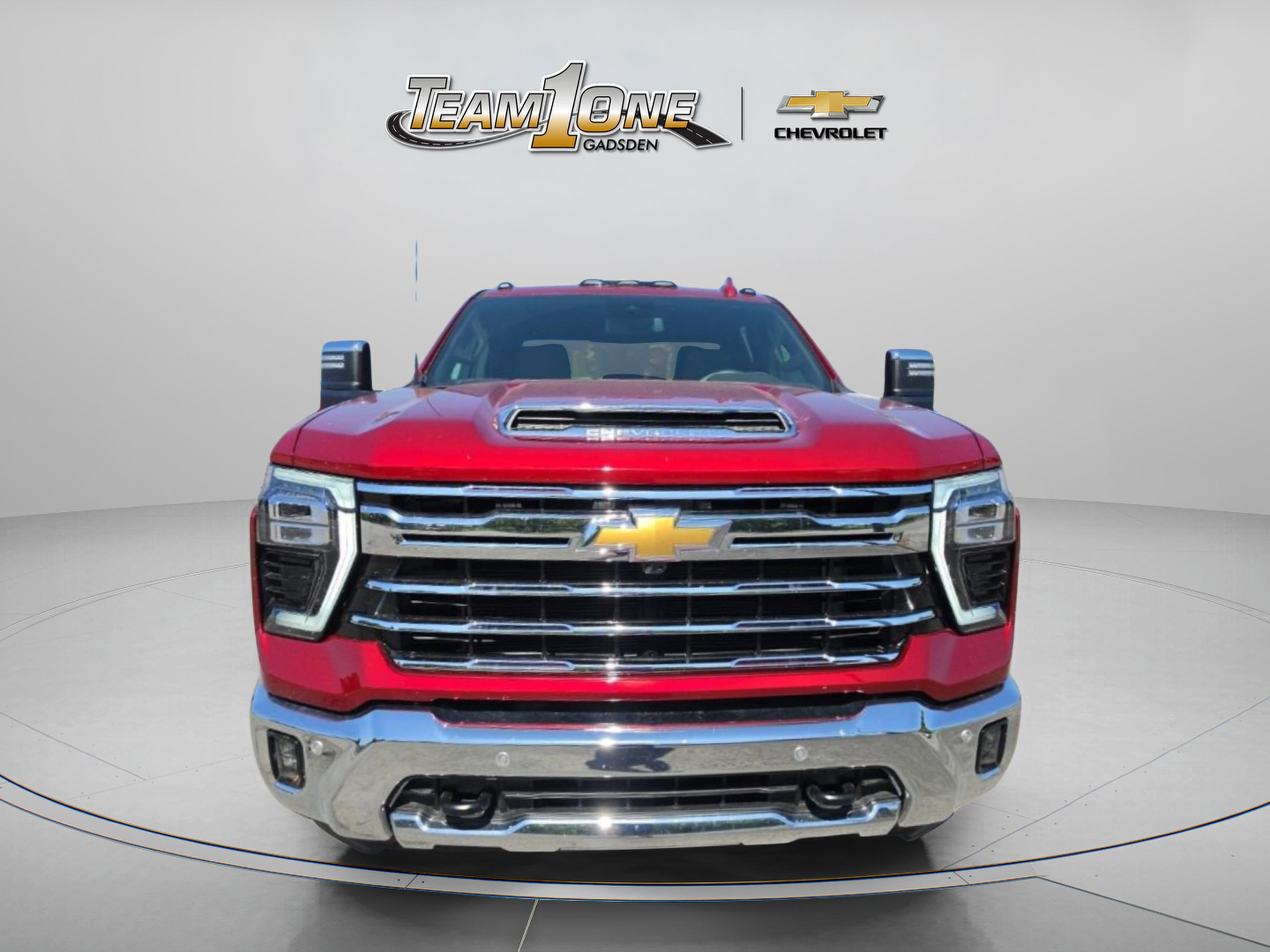 Used 2026 Chevrolet Silverado 3500 LTZ w/ LTZ Convenience Package AWD/4WD image 2