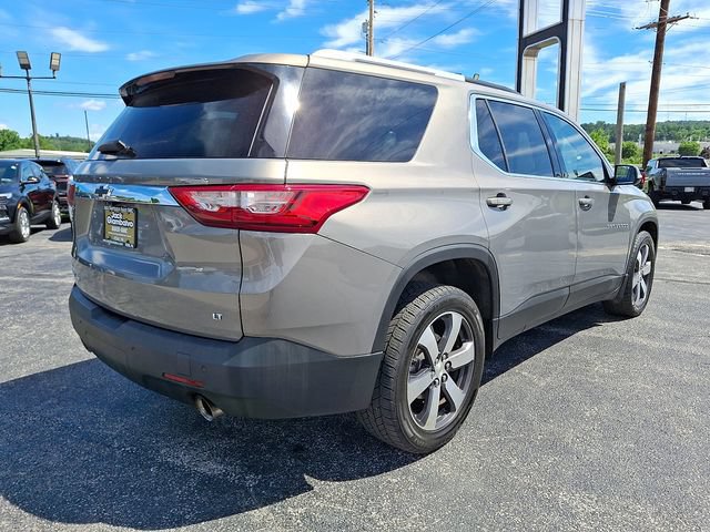 Used 2018 Chevrolet Traverse LT w/ LPO, Black Accent Package AWD/4WD image 7