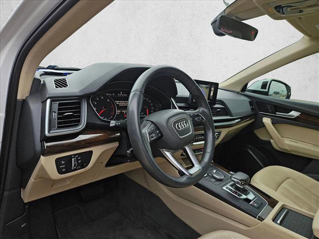 Used 2020 Audi Q5 2.0T Premium w/ Convenience Package AWD/4WD image 10