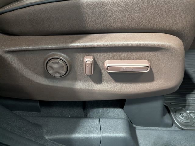 New 2026 Honda Odyssey Touring image 17