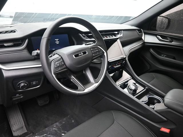 New 2025 Jeep Grand Cherokee Laredo X w/ Luxury Tech Group I image 11