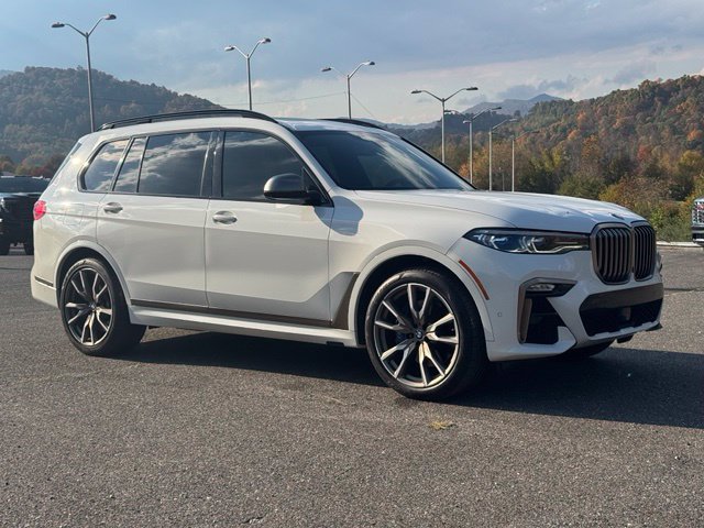 Used 2022 BMW X7 M50i AWD/4WD image 8