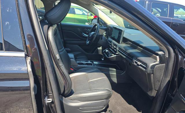 Used 2025 Lincoln Corsair Grand Touring w/ Equipment Group 301A AWD/4WD image 14