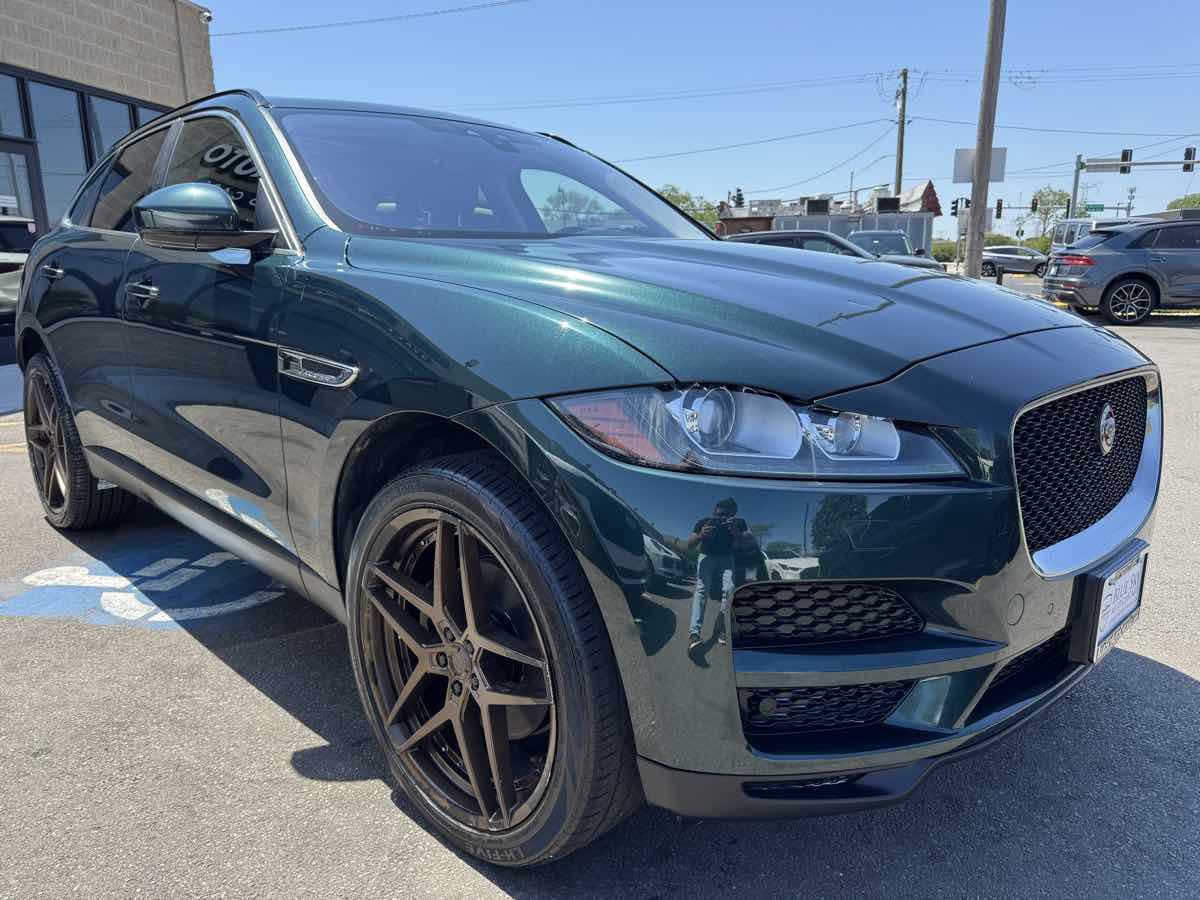 Used 2018 Jaguar F-PACE Prestige AWD/4WD image 3